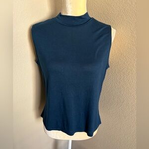 Athleta  green Blue sleeveless blouse size MP